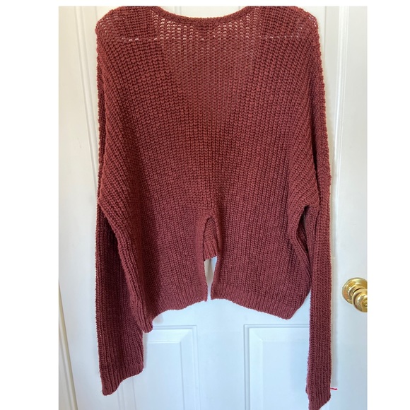 Express v-neck cropped sweater - Picture 2 of 2